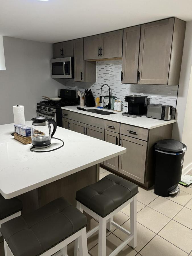 Modern 3 Bedroom Close To Downtown Chicago Exterior photo